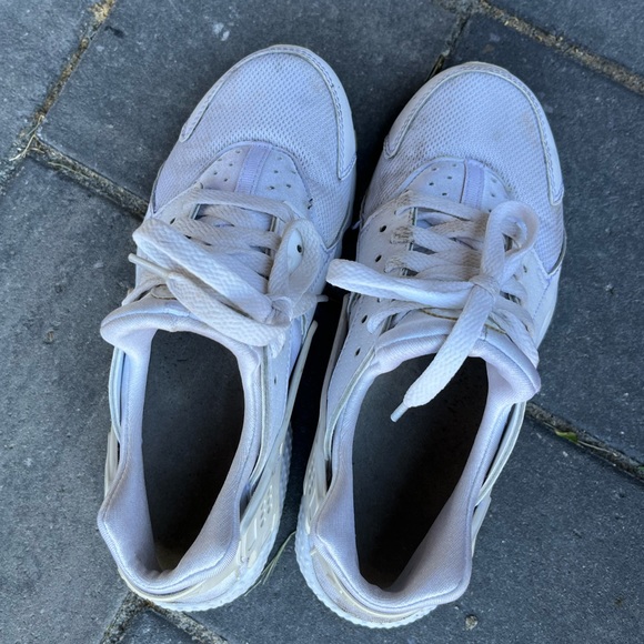 NIKE white huarache sneakers - size 5Y / US6.5 - Picture 7 of 14